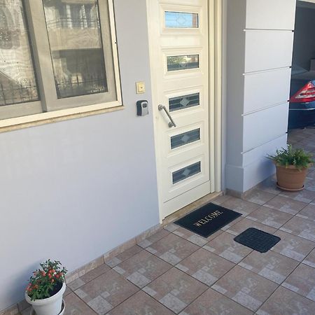 New Unique Apartment In Heraklion Kültér fotó