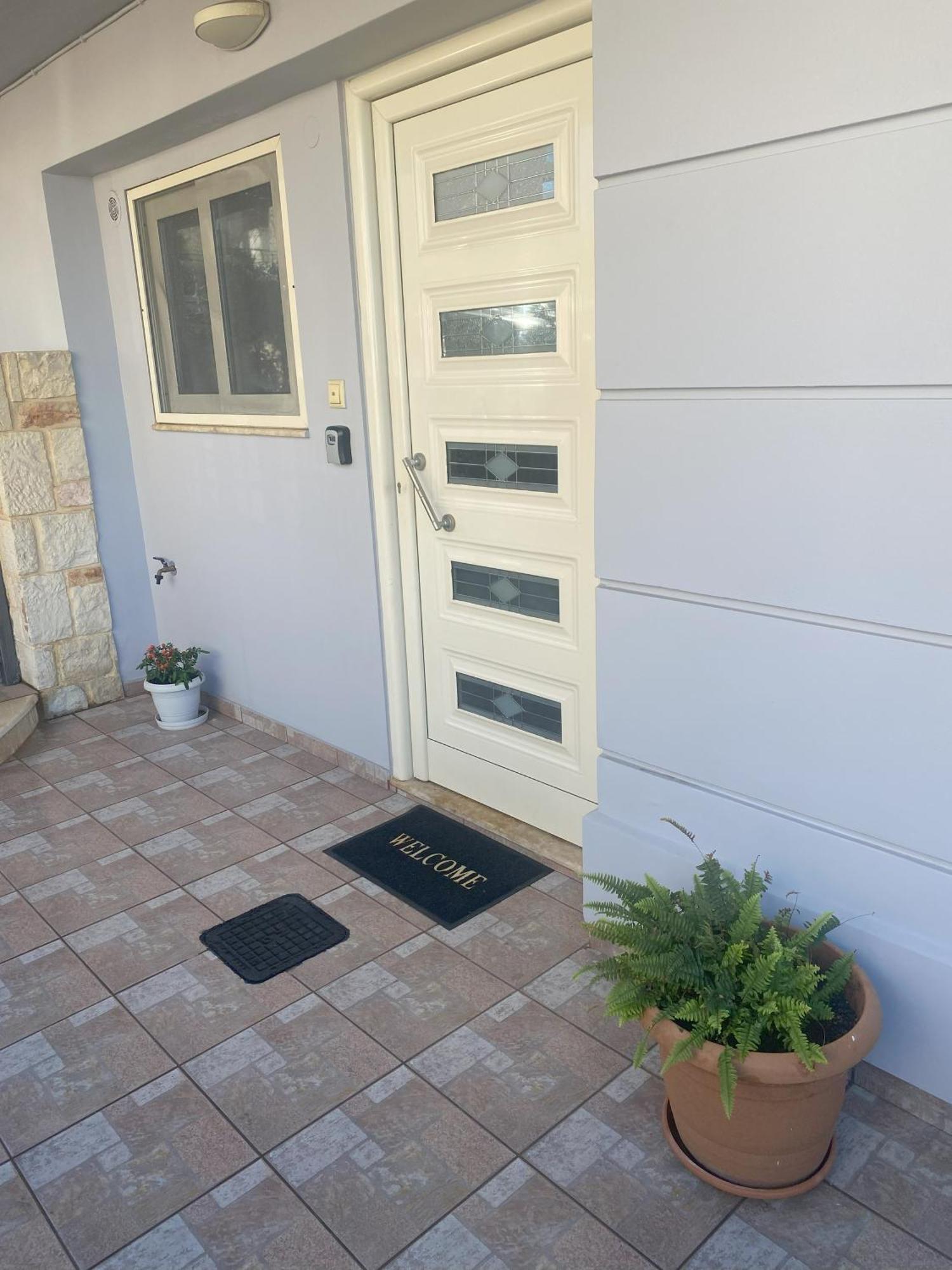 New Unique Apartment In Heraklion Kültér fotó