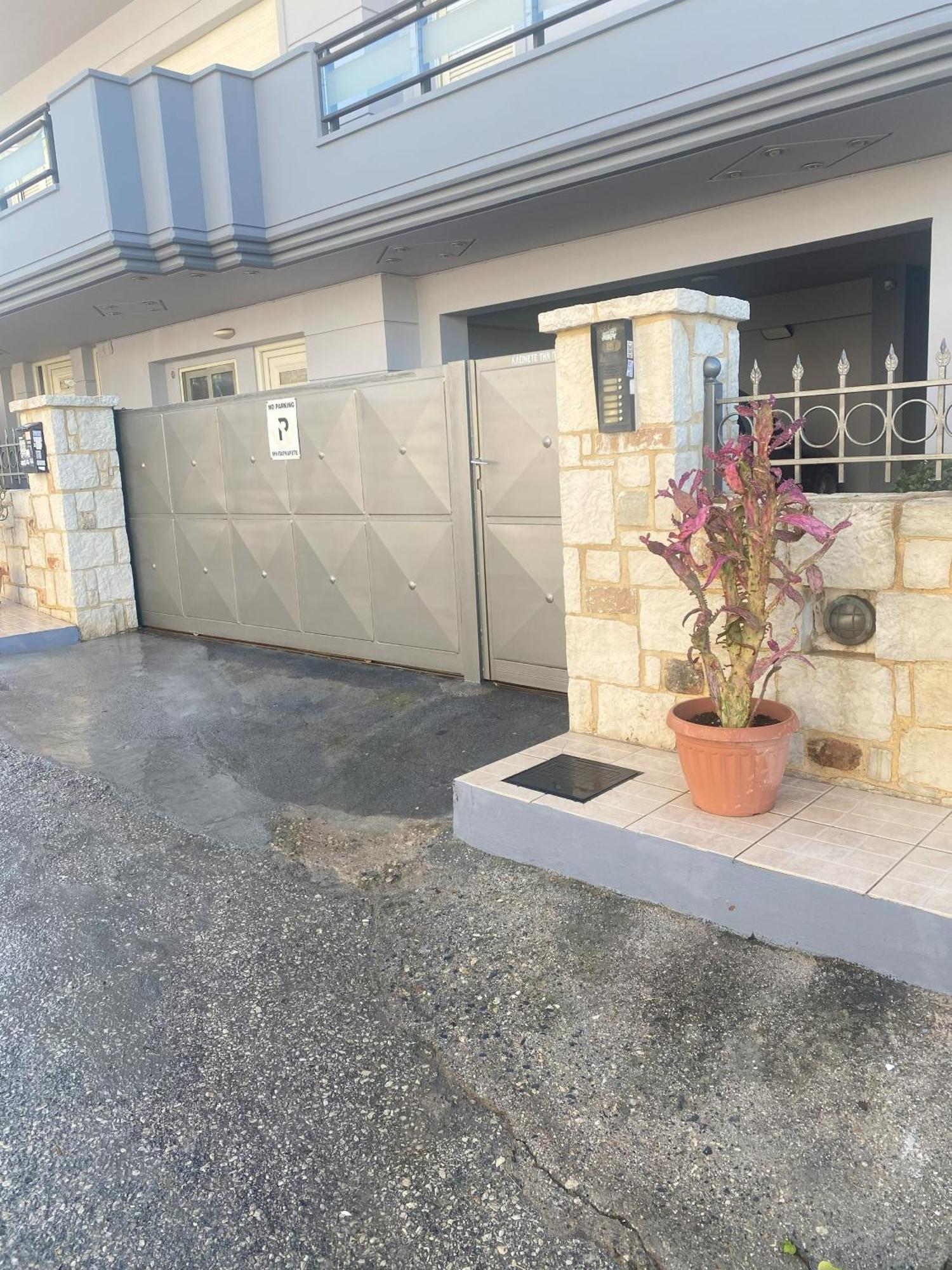 New Unique Apartment In Heraklion Kültér fotó